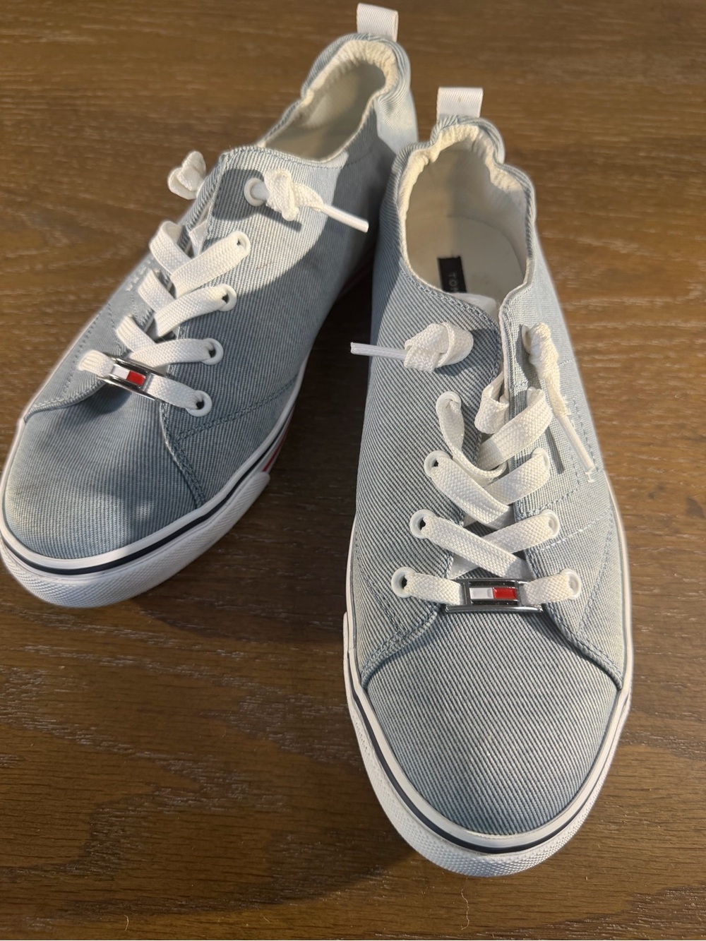 Tommy Hilfiger Light Blue Canvas Low-Top Sneakers with White Accents
